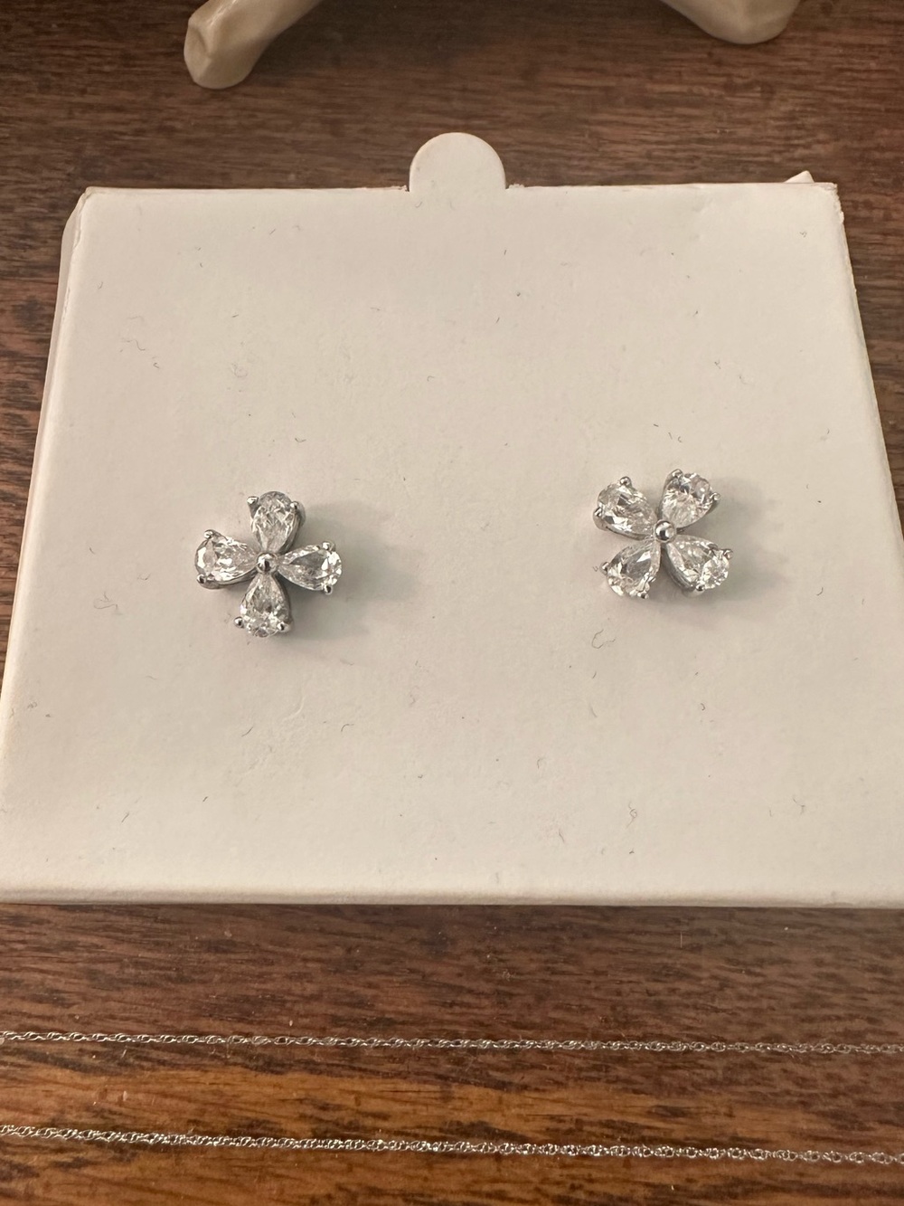 Crystal Flower Stud Earrings Silver Tone Rhinestone Floral Dainty Sparkle Cute